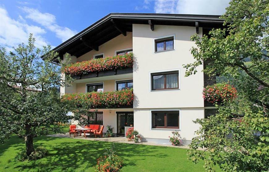 Haus Heckenrose Homestay